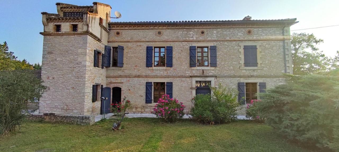 Domaine Les Garrigues Bed & Breakfast Puygaillard-de-Quercy Exterior photo